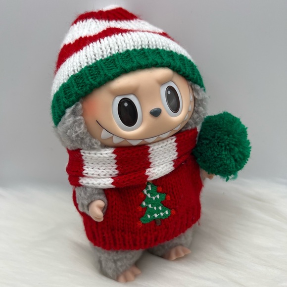 Labubu Cute Christmas Outfit - Picture 2 of 4
